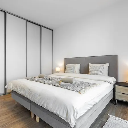 Апартаменты Panorama Bory Penthouse